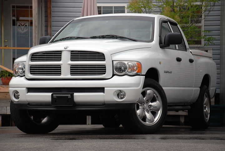 2002年式 ダッジラム 1500 4WD スポーツパッケージ<br>SOLD OUT