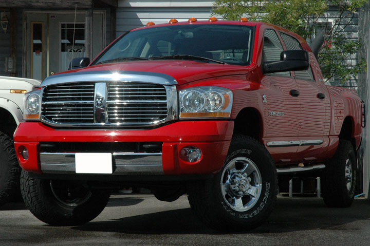 2006年式 ダッジラム2500 メガキャブ 4WD ララミーSOLD OUT