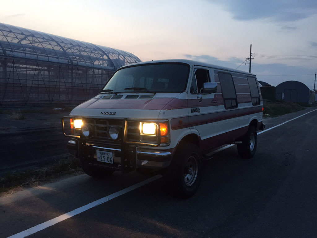 ご成約 1988y ダッジバン 4WD B350