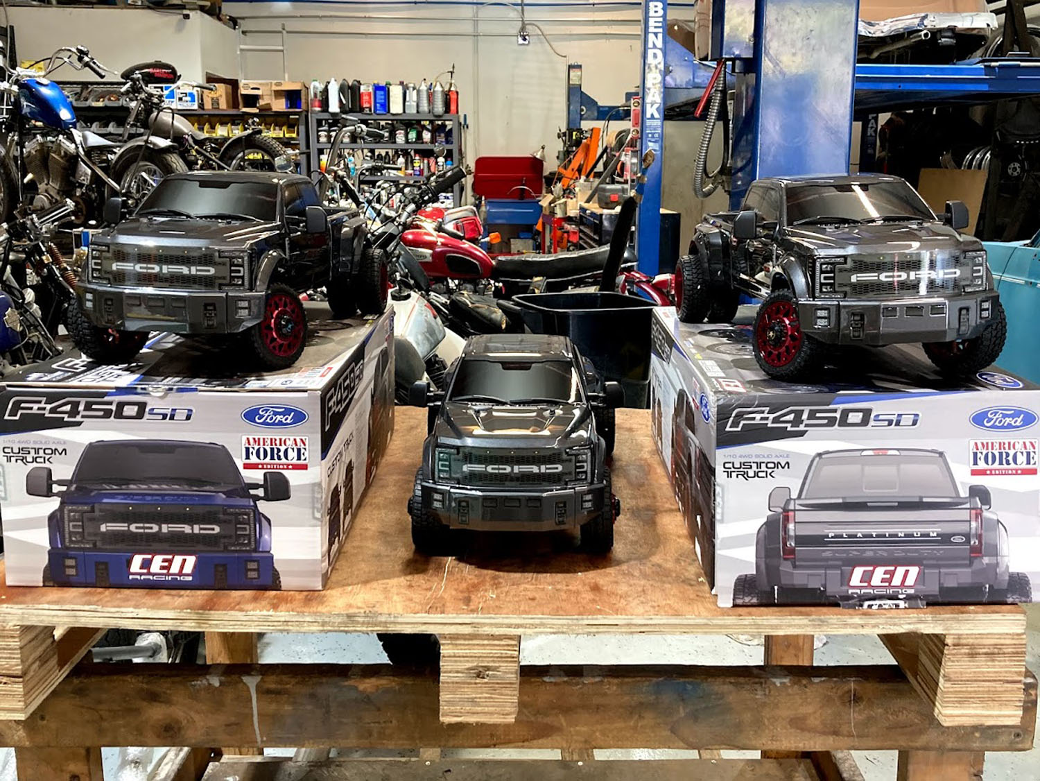 CENRACING RC フォード F450 スーパーデューティが入荷します