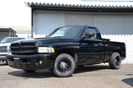 在庫車両の紹介 2000y ラム1500 レギュラーキャブ 新車並行