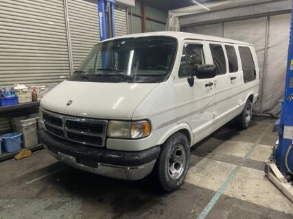 97yラムバン 開かずの窓・・・三角窓の移設
