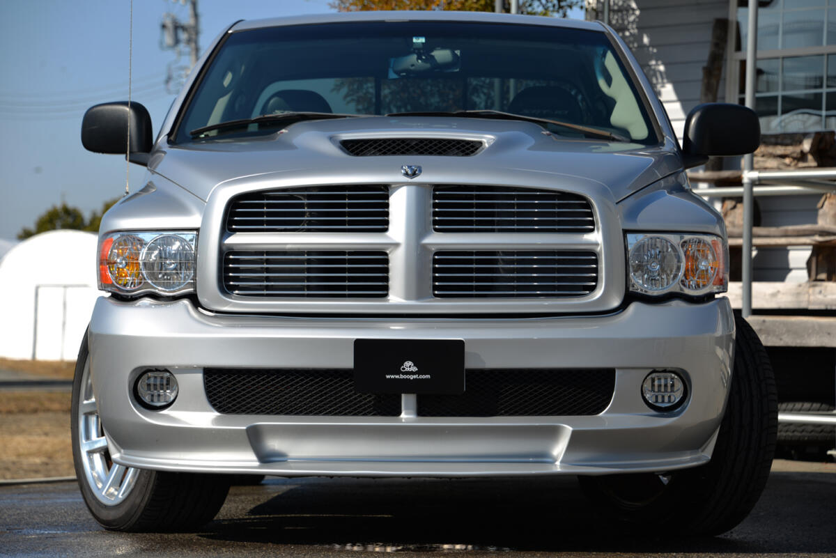 2005年式ダッジラムトラック SRT10 クアッドキャブ V10 8.3L 2WD