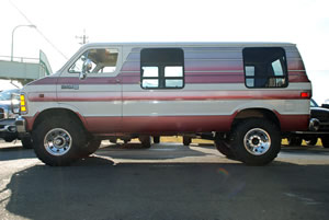 88yramvanpink4x49